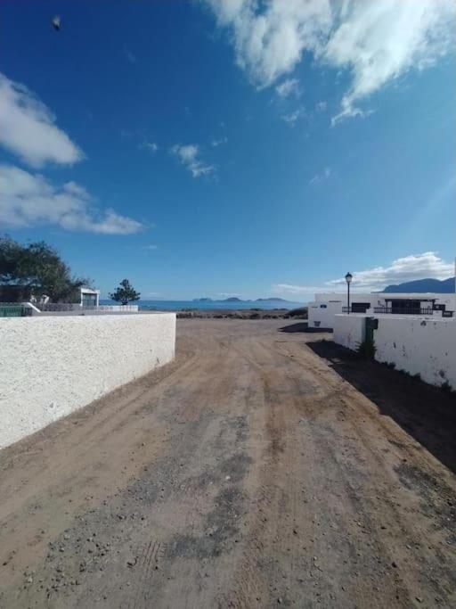 Famara, Apto. En Zona Tranquila A 200M Del Mar. 아파트 외부 사진