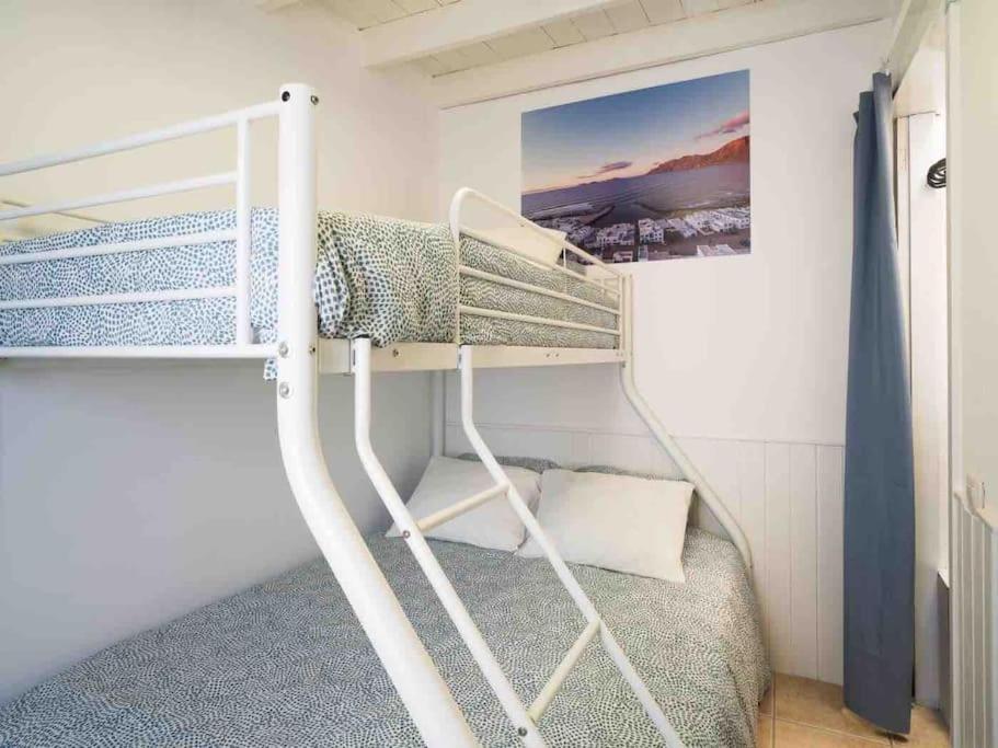 Famara, Apto. En Zona Tranquila A 200M Del Mar. 아파트 외부 사진